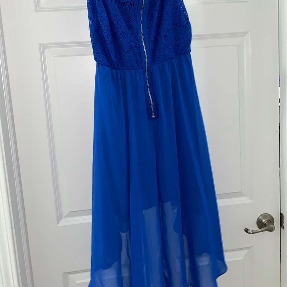 Dress - Picture 2 of 4